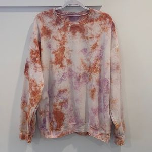 urban outfitters tie die sweatshirt!!